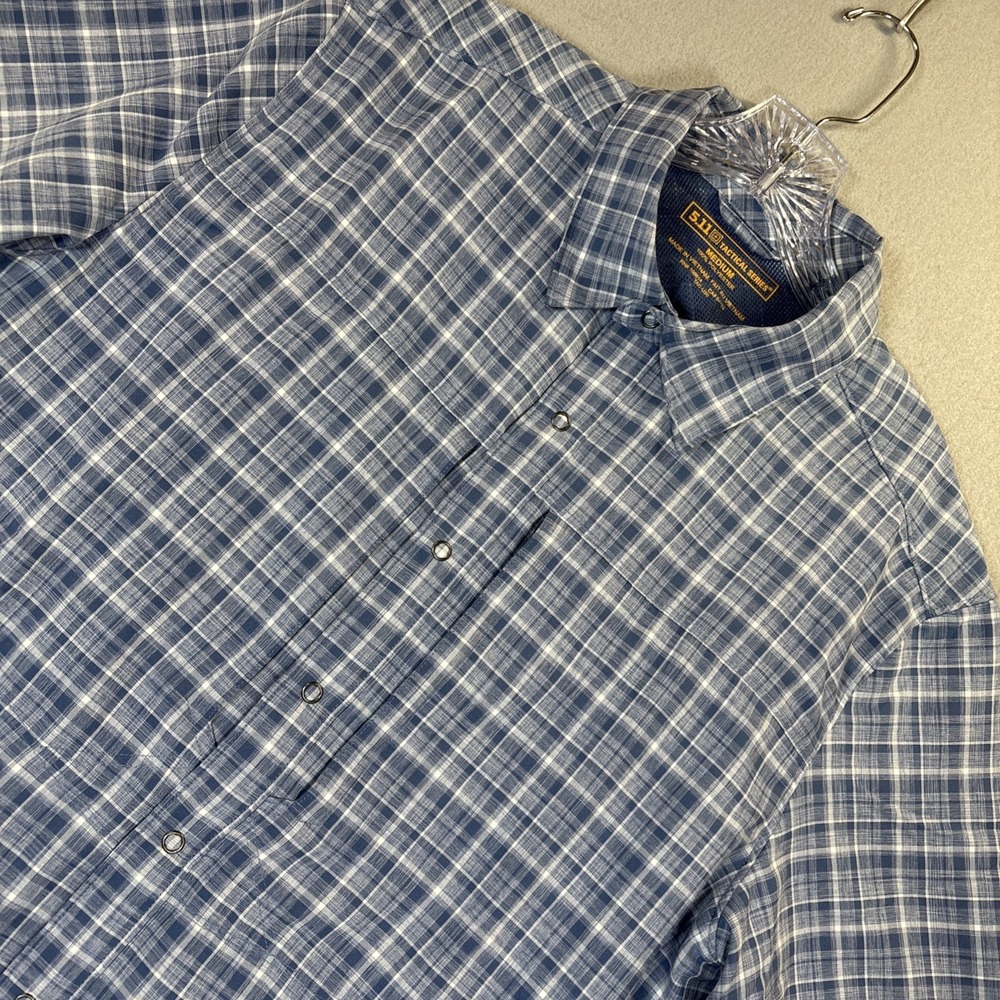 5.11 Tactical Series Mens‎ Medium Blue Plaid Short Sleeve Snap Button Shirt